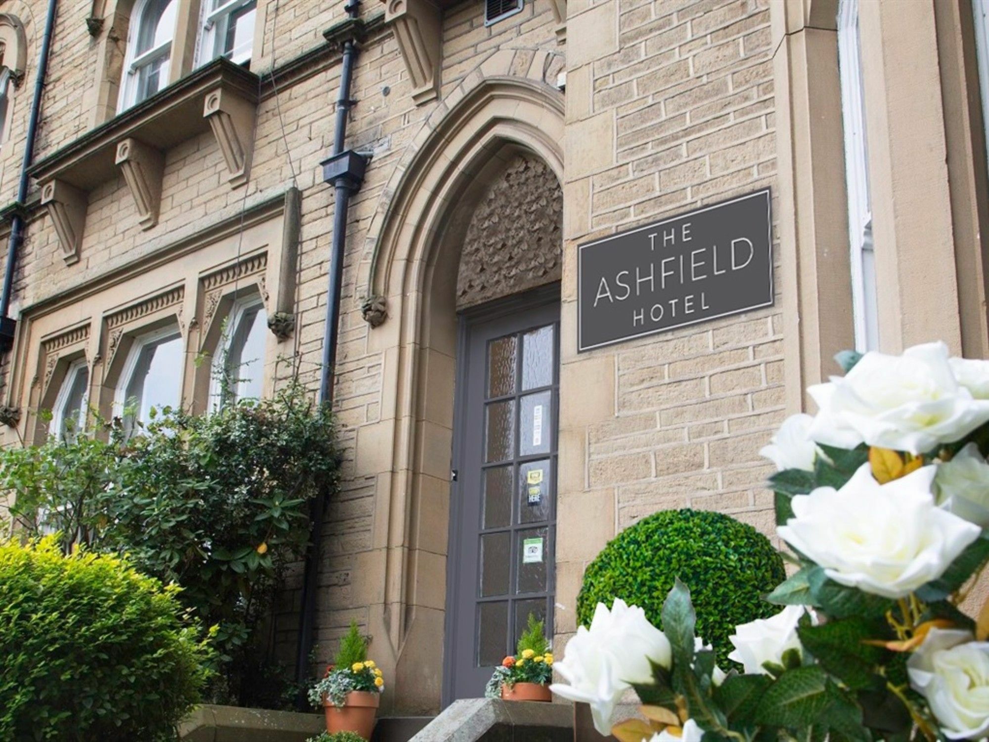 Ashfield Hotel Huddersfield Eksteriør billede
